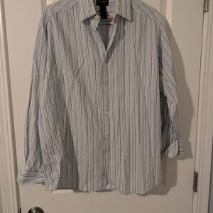 Axcess Men's White and Blue Striped Button Down Shirt